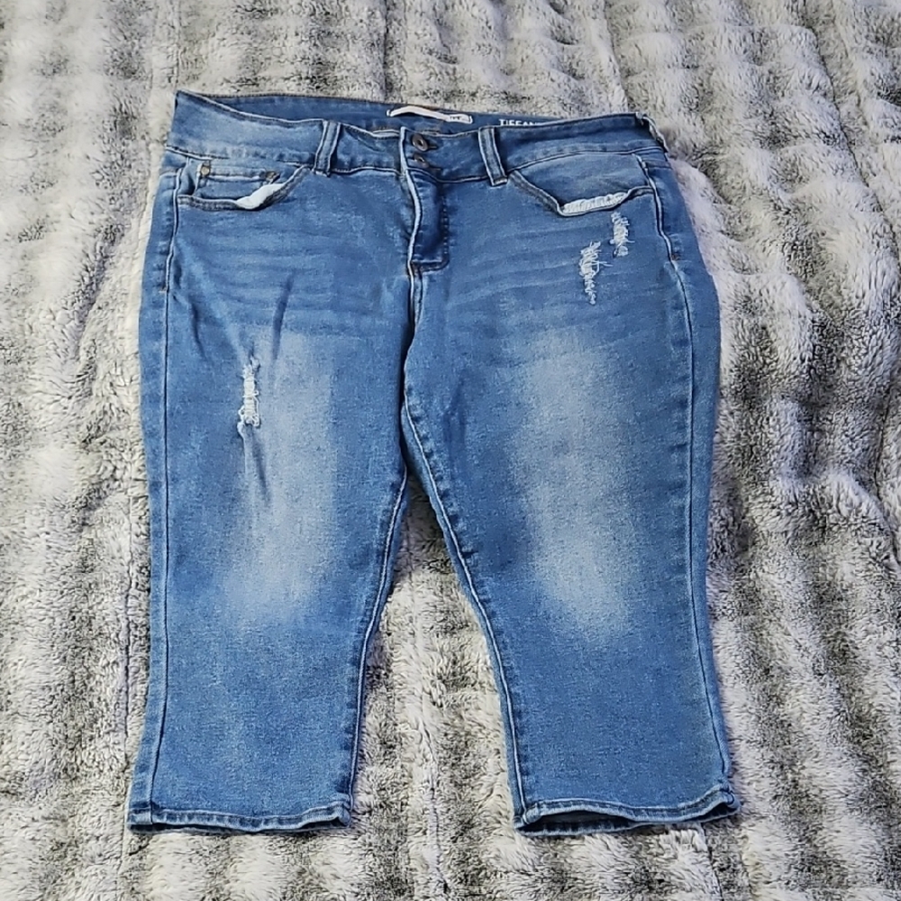 !iT 🖤Women's Jean Capri (175)